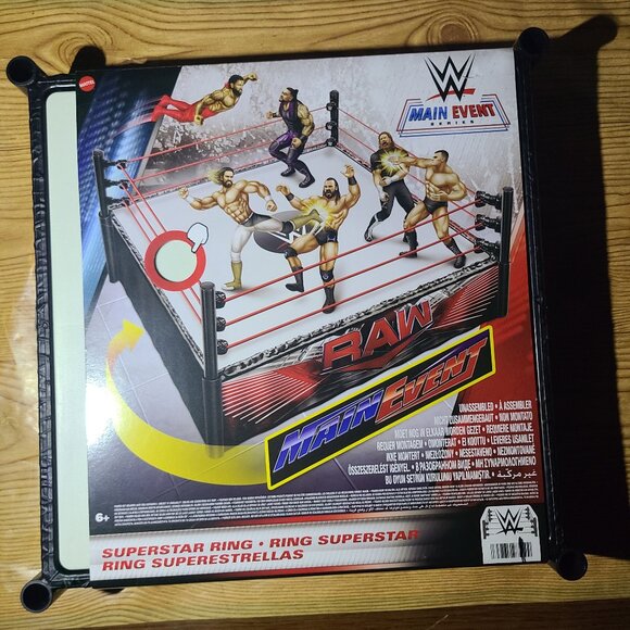 WWE Main Event Superstar Ring (NEW) - Picture 1 of 4
